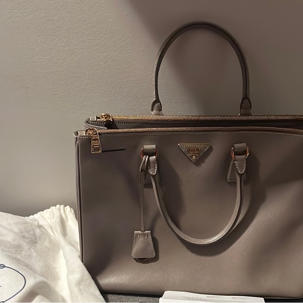 Prada Saffiano Bag Lux bag